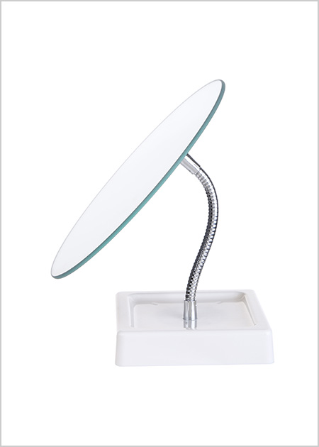 Espejo ovalado para baño